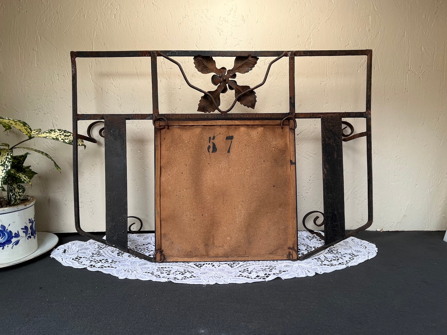 アイアンフレーム 壁掛けミラー付 キャンドルホルダー装飾付き