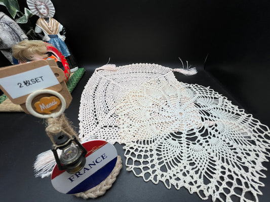 NEW フランスアンティーク スクエアレースドイリー 2枚セット