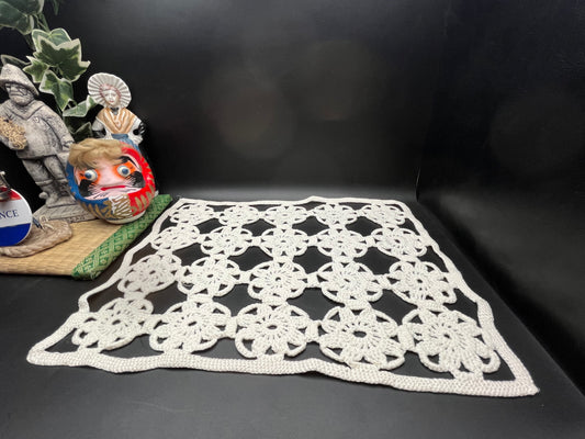 NEW フラワーモチーフのアンティーク クロッシェレース