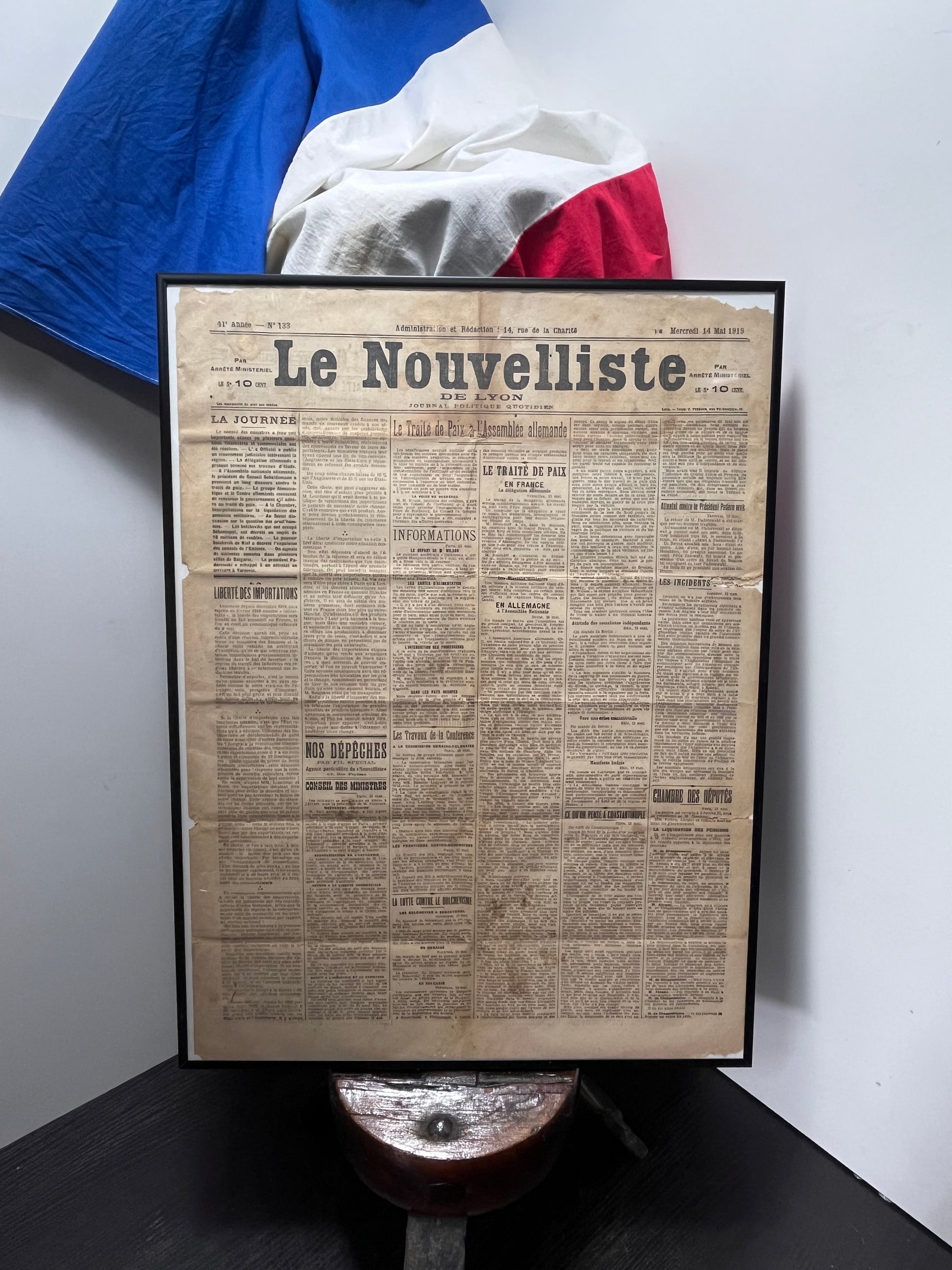 フランス Le Nouvelliste リヨン新聞 額装付き
