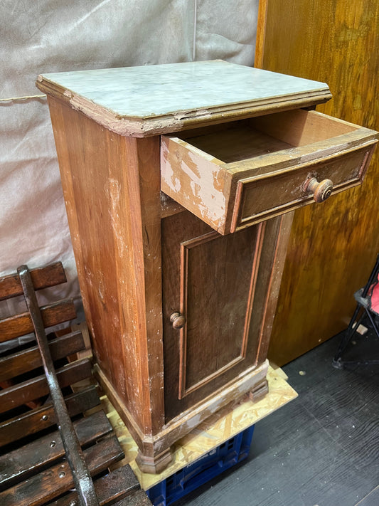 本業の作業風景