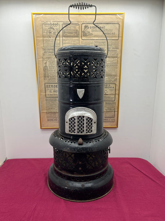 本業のアンティーク品の修復とクリーニング