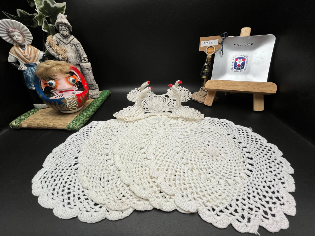 手持ちのレース編みの販売用画像撮影