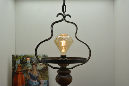 ヴィンテージ鋳鉄ウッドペンダントライト　花柄陶器とダイヤ電球付き吊り下げランプ