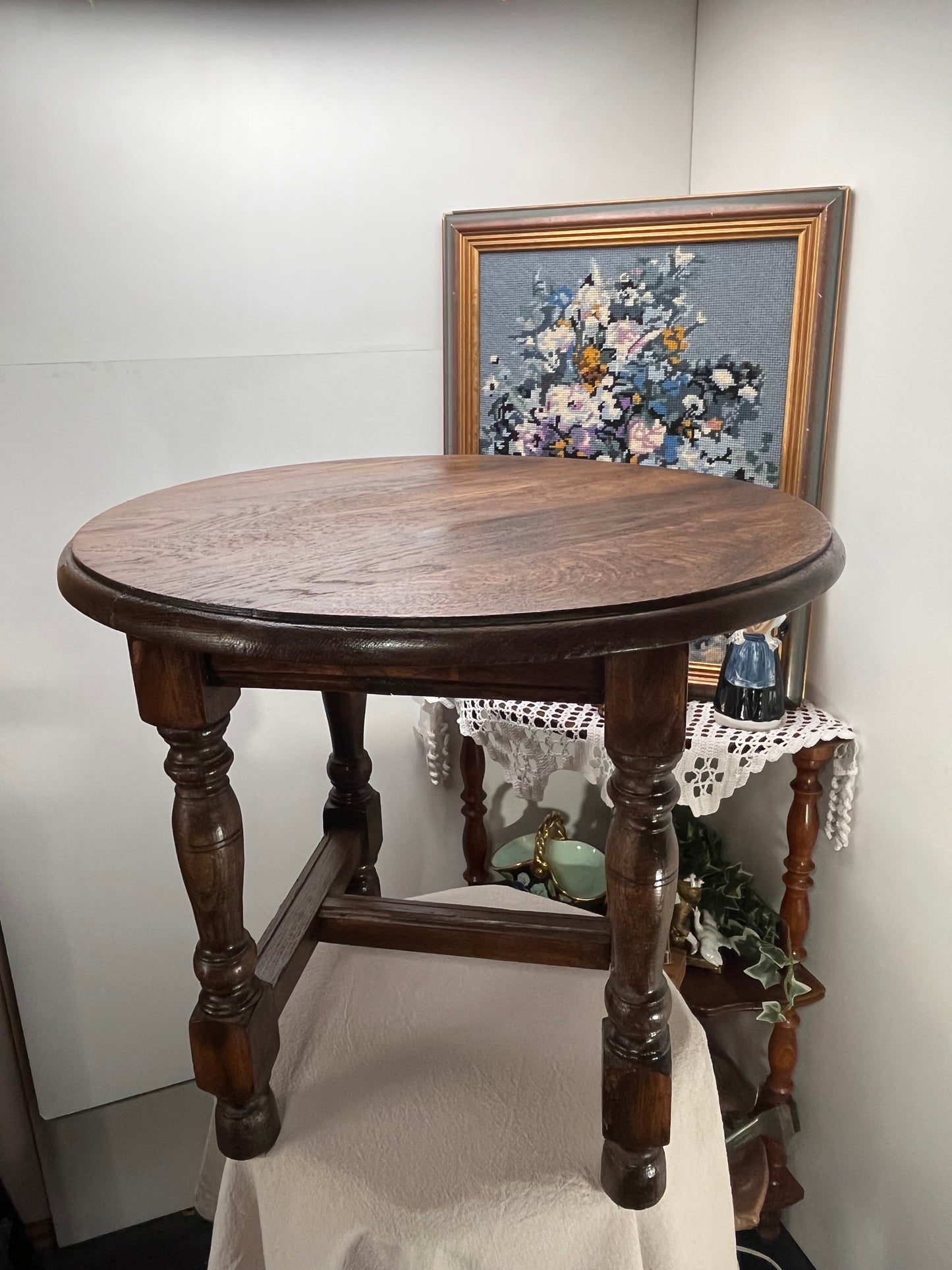 本格アンティーク ラウンド丸テーブル