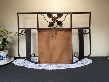 アイアンフレーム 壁掛けミラー付 キャンドルホルダー装飾付き