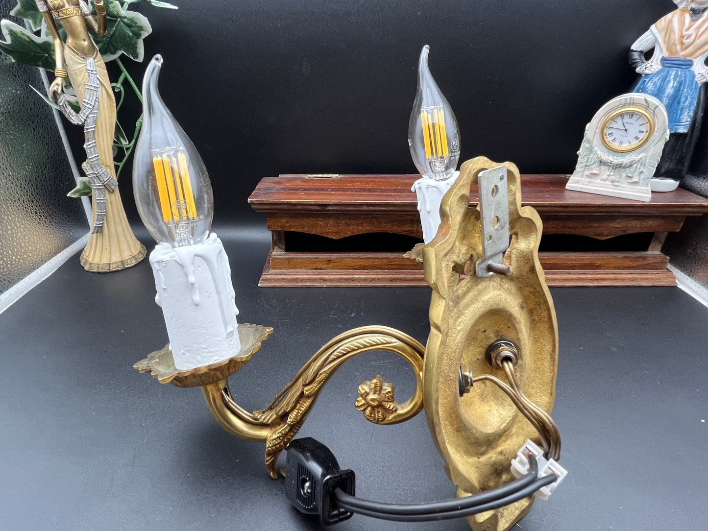 フランスアンティーク 真鍮製キャンドル装飾2灯ブラケットライト