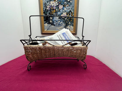 NEW フランスヴィンテージ アイアン × ラタン マガジンラック