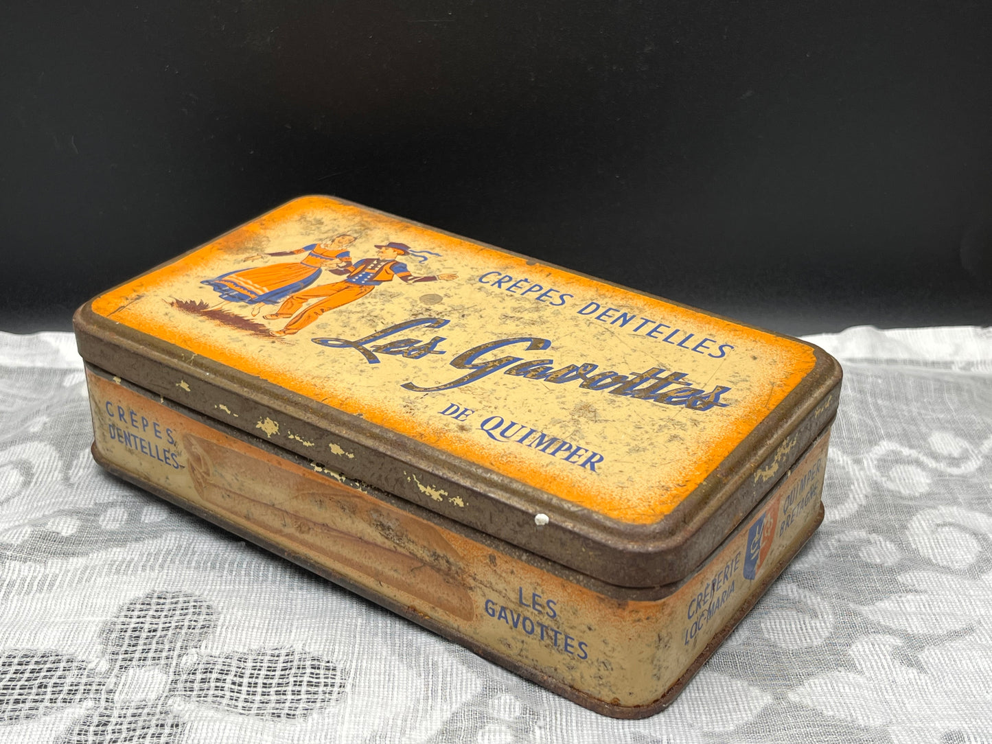 NEW フランス製《Les Gavottes / レ・ガヴォット》ヴィンテージ菓子缶