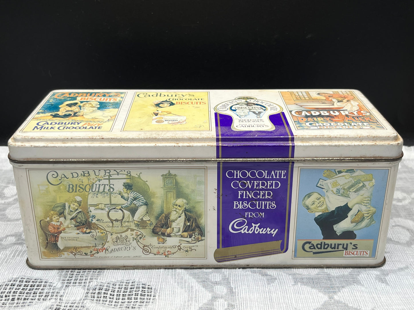 NEW 英国ヴィンテージCadbury’s ビスケット缶　レトロ広告デザイン