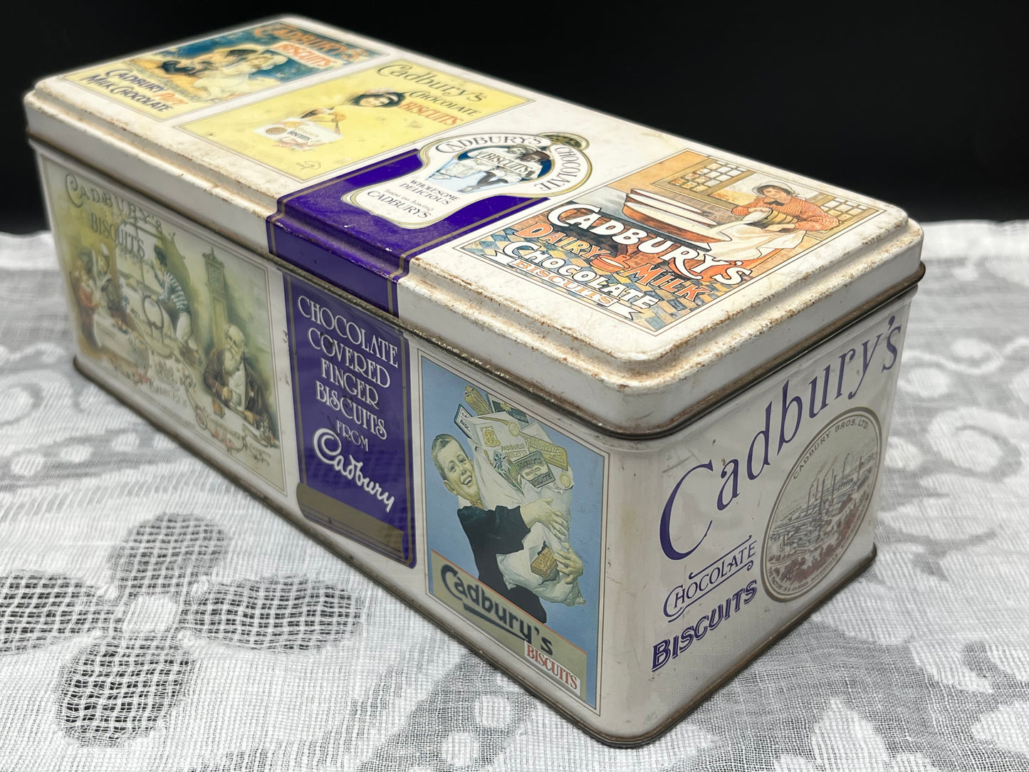 NEW 英国ヴィンテージCadbury’s ビスケット缶　レトロ広告デザイン