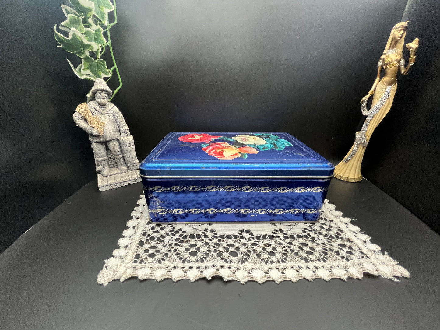 NEW フランスアンティーク缶｜ブルーローズティンボックス