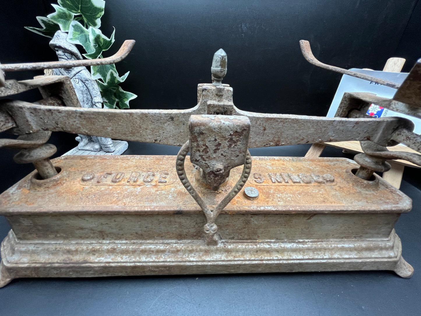 アンティーク 鋳鉄製 バランススケール／天秤 5KILOS刻印付き