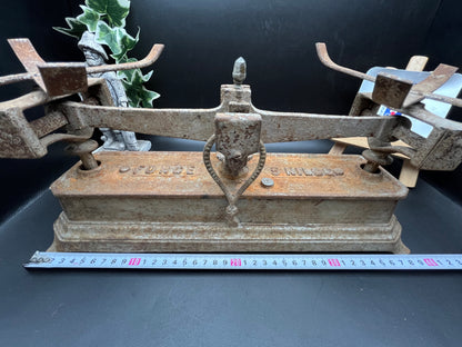 アンティーク 鋳鉄製 バランススケール／天秤 5KILOS刻印付き