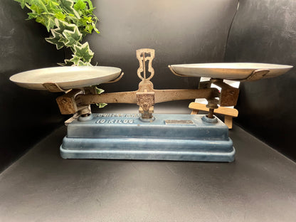 アンティーク 鋳鉄製 天秤／バランススケール 10KILOG刻印