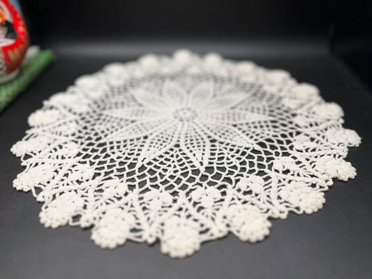 NEW ヴィンテージ 手編みレースドイリー 円形 約34cm クロッシェレース