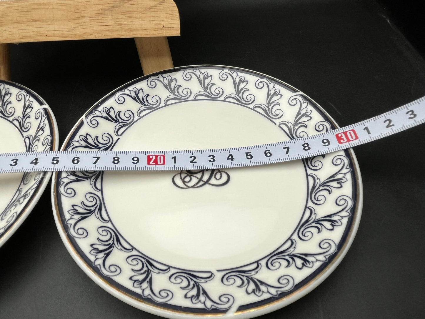 NEW フランス製　Guy Laroche Paris モノグラム プレート3枚セット